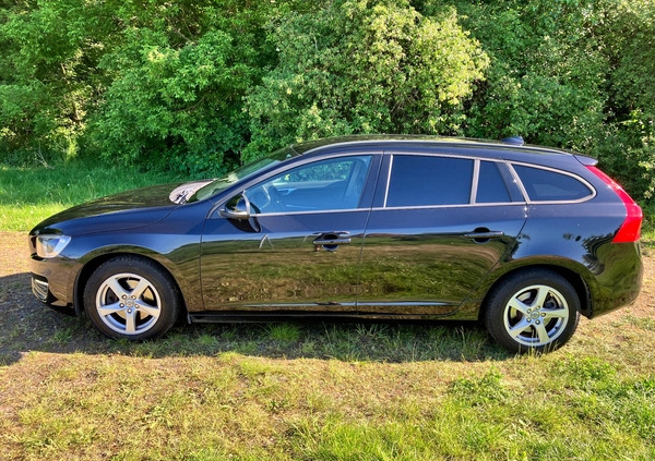 Volvo V60 cena 44900 przebieg: 194000, rok produkcji 2014 z Luboń małe 742